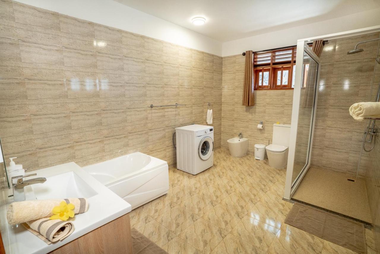 La Belle Residence Self Catering Accommodation Beau Vallon  Eksteriør billede