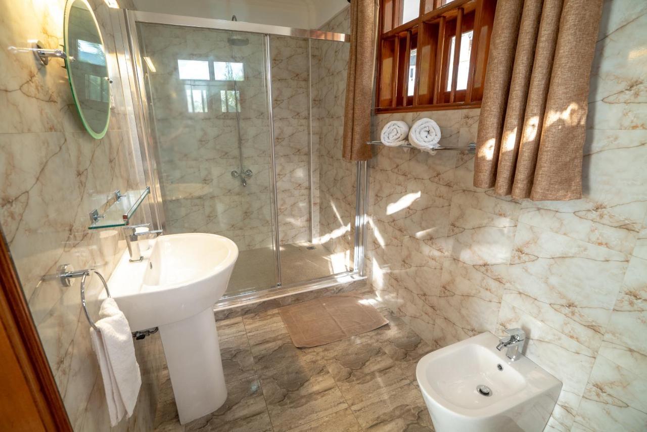 La Belle Residence Self Catering Accommodation Beau Vallon  Eksteriør billede