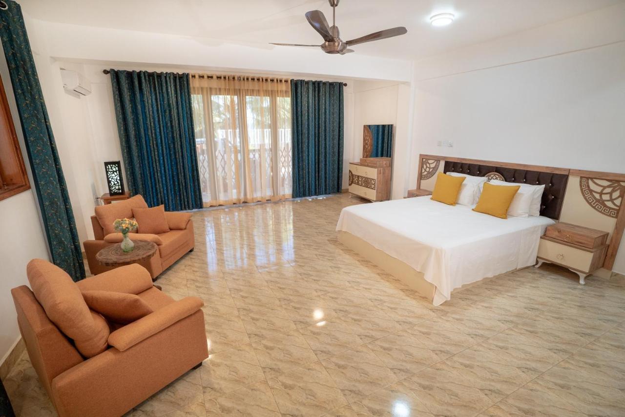 La Belle Residence Self Catering Accommodation Beau Vallon  Eksteriør billede